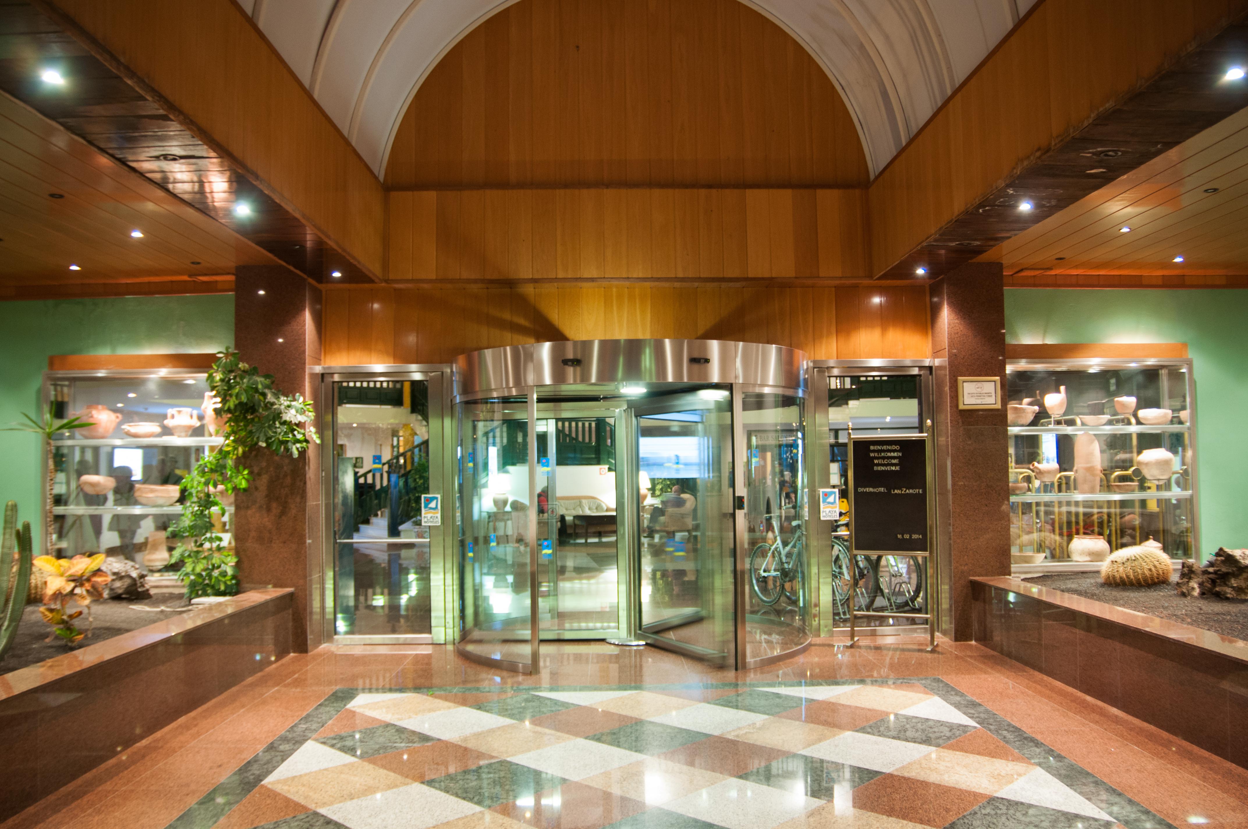 Bluesea Costa Bastian Hotel Costa Teguise Exterior photo